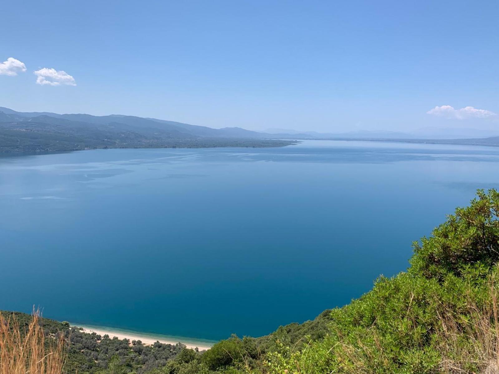 The Lake House" -Trichonida Lake Marathias  Экстерьер фото